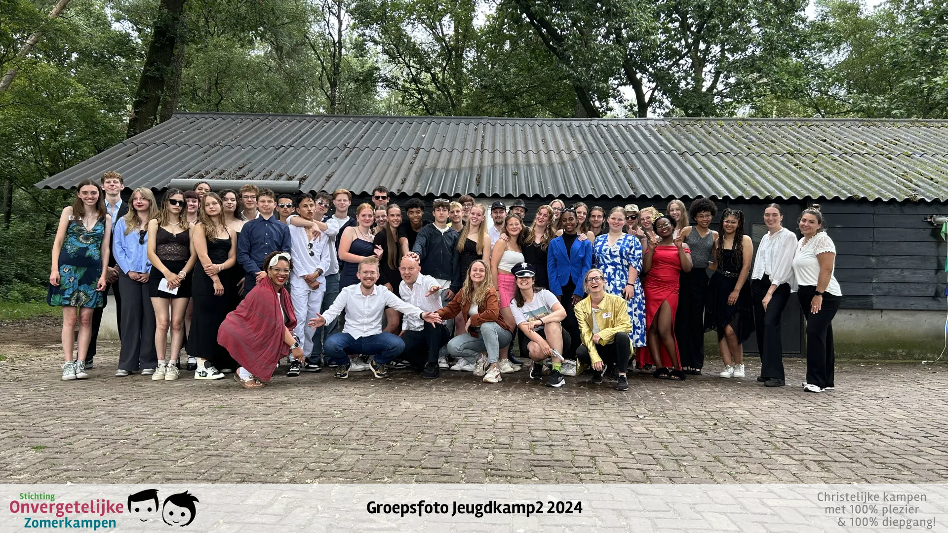 Groepsfoto van Jeugdkamp week 2 in 2024