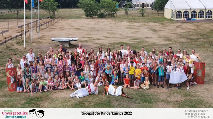 Groepsfoto van Kinderkamp week 2 in 2022